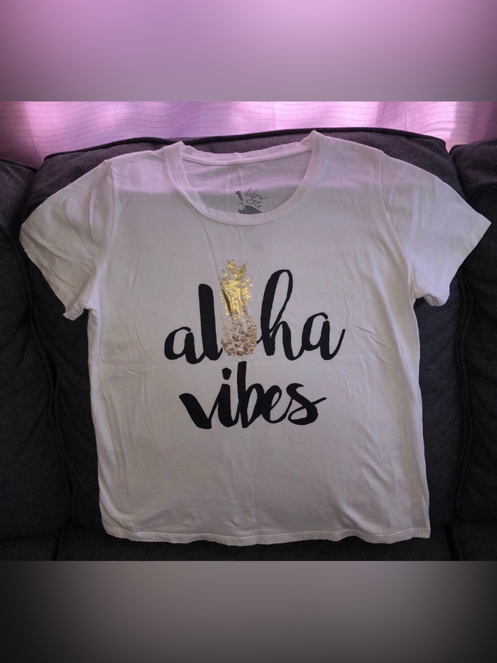 Island Sole ALOHA VIBES Golden Pineapple Tee T-Shirt White Hawaii Short Sleeve S